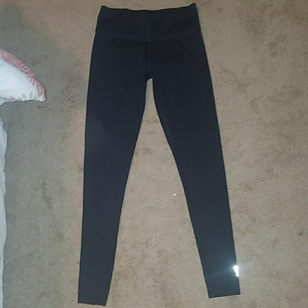 Black leggings
